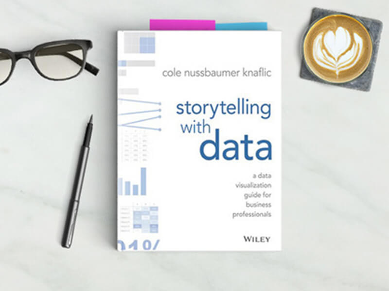 کتاب داستان سرایی با داده ها